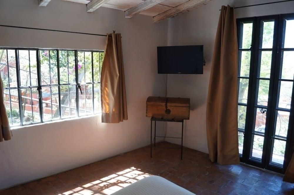 Casa Liza Bed & Breakfast ซานมิเกล เด อาเญนเด ภายนอก รูปภาพ