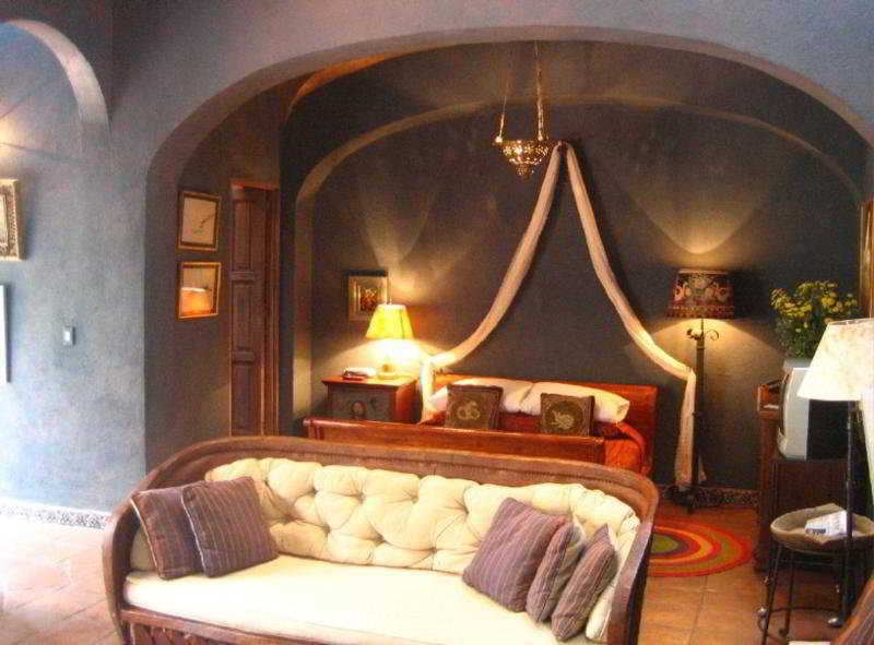Casa Liza Bed & Breakfast ซานมิเกล เด อาเญนเด ภายนอก รูปภาพ