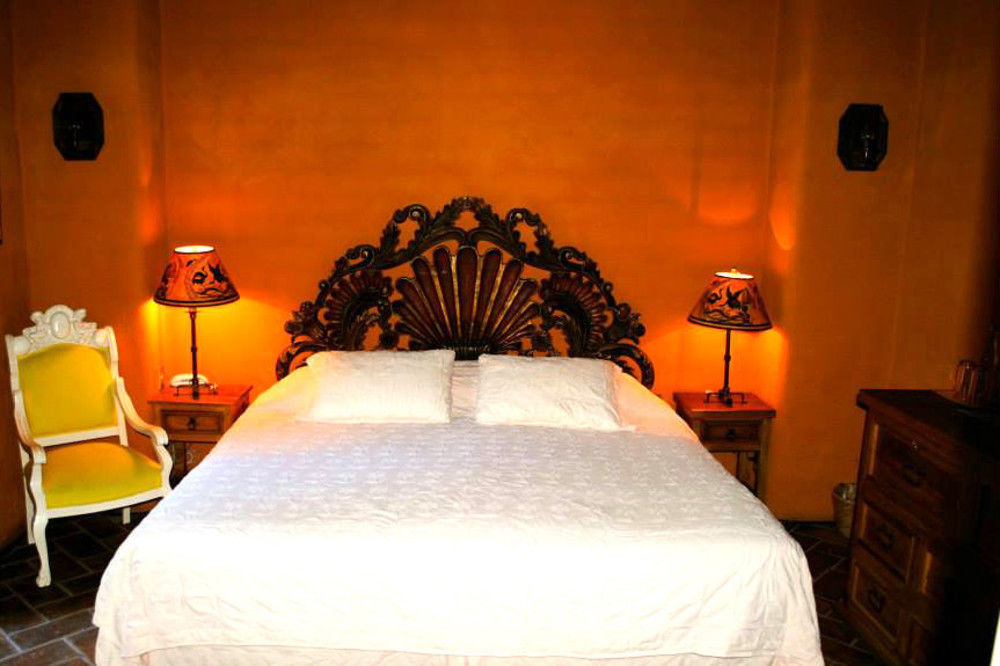 Casa Liza Bed & Breakfast ซานมิเกล เด อาเญนเด ภายนอก รูปภาพ