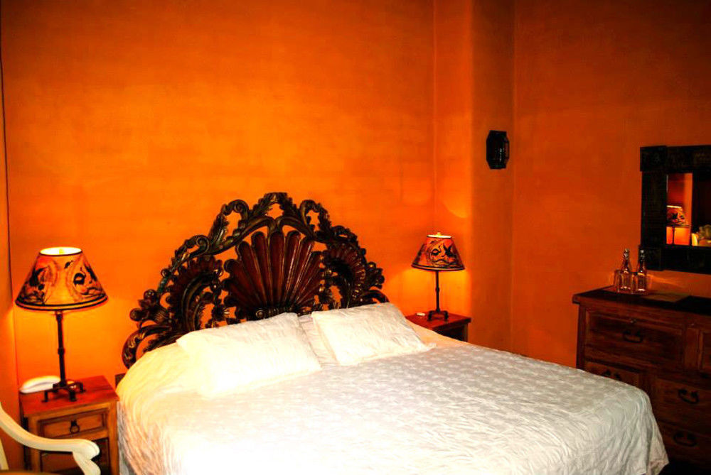 Casa Liza Bed & Breakfast ซานมิเกล เด อาเญนเด ภายนอก รูปภาพ