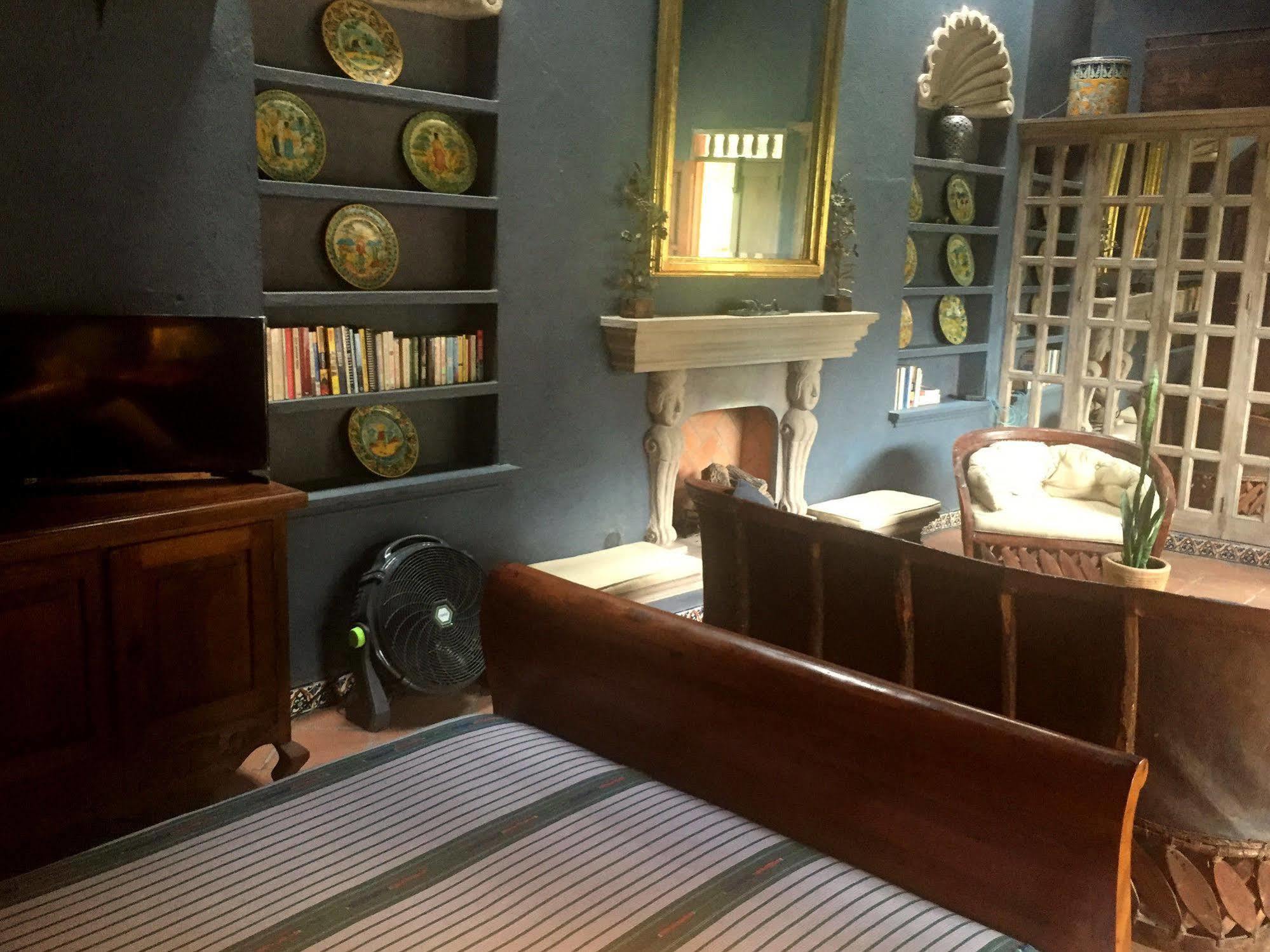 Casa Liza Bed & Breakfast ซานมิเกล เด อาเญนเด ภายนอก รูปภาพ